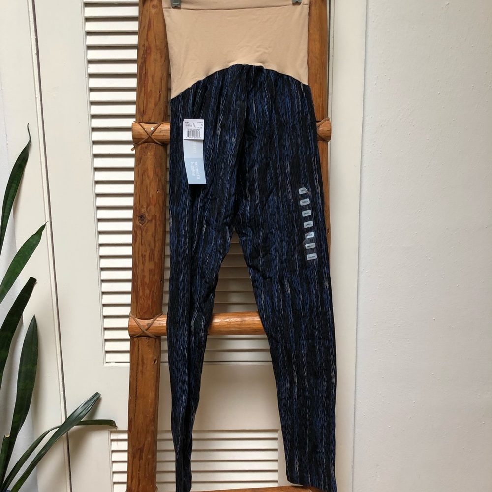 Motherhood Maternity leggings